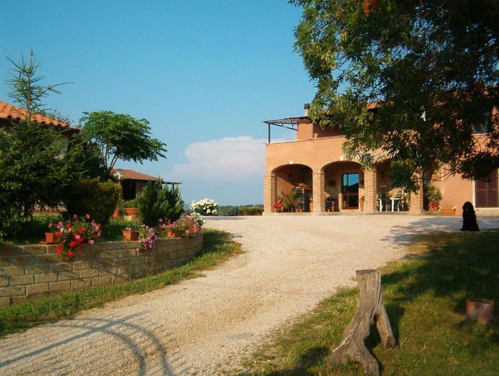 מנצ'יאנו Agriturismo Marruchetone Vecchio מראה חיצוני תמונה