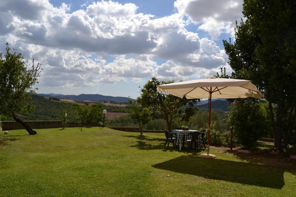 מנצ'יאנו Agriturismo Marruchetone Vecchio מראה חיצוני תמונה